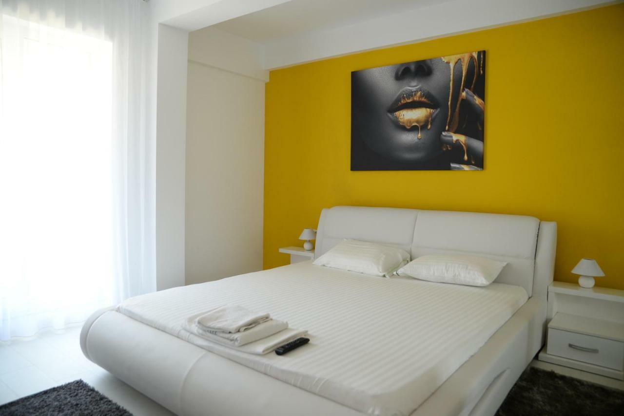 Milan Apartment Navodari Bagian luar foto